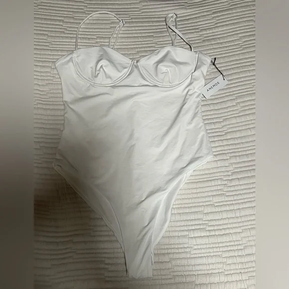 BALCONETTE UNDERWIRE ONE-PIECE